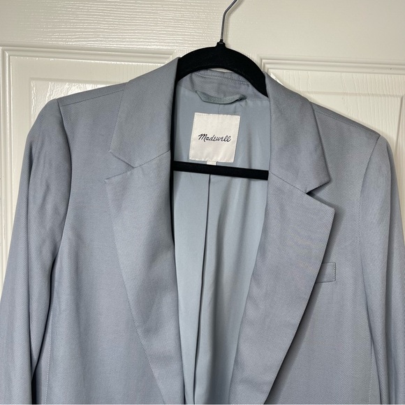 Madewell The Larsen Oversized Blazer in Drapeweave in light blue, size Medium - Picture 9 of 13